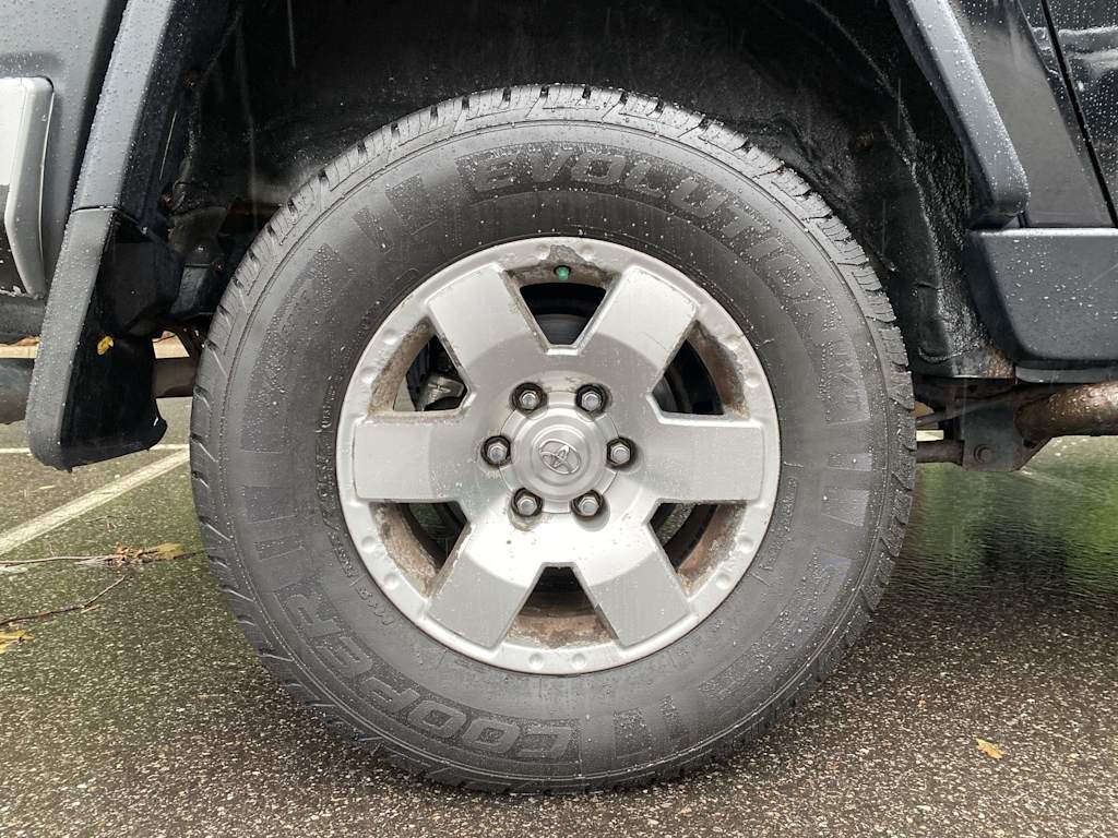 Thumbnail: 2008 Toyota FJ Cruiser - 25