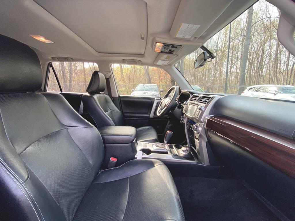 2018 Toyota 4Runner Limited 28