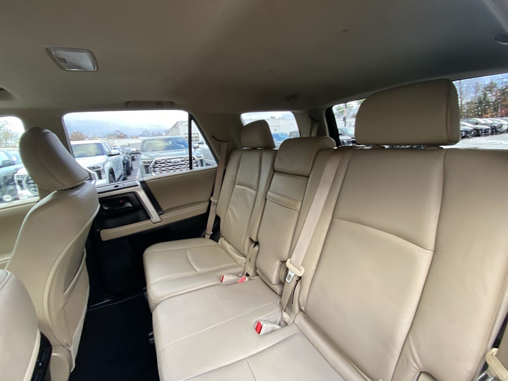 Thumbnail: 2010 Toyota 4Runner - 11