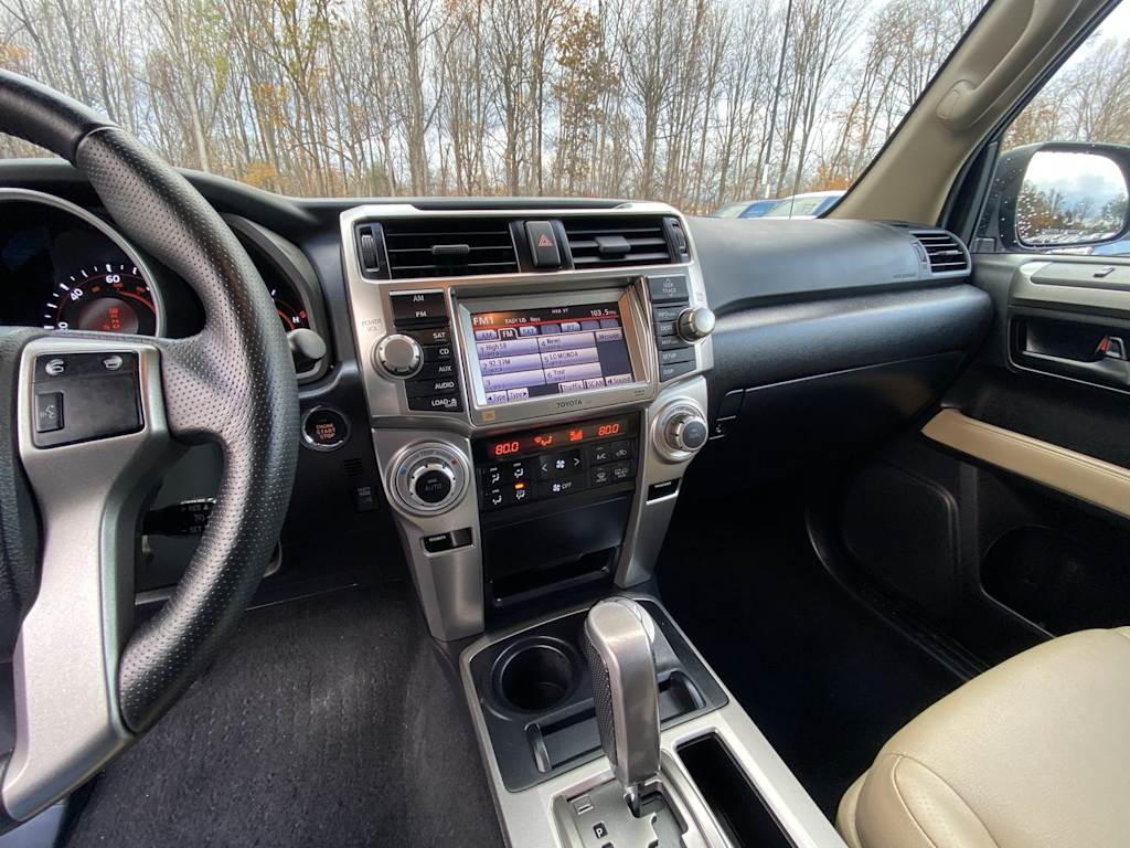 Thumbnail: 2010 Toyota 4Runner - 8