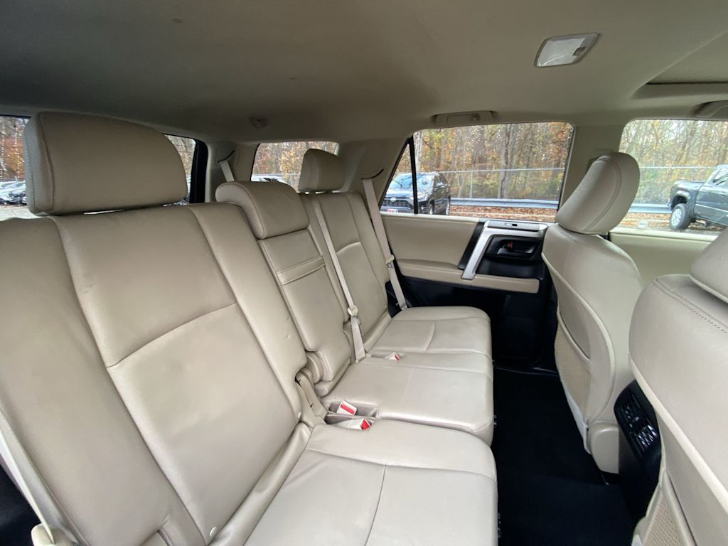 Thumbnail: 2010 Toyota 4Runner - 33