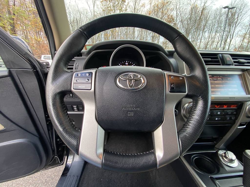 Thumbnail: 2010 Toyota 4Runner - 12