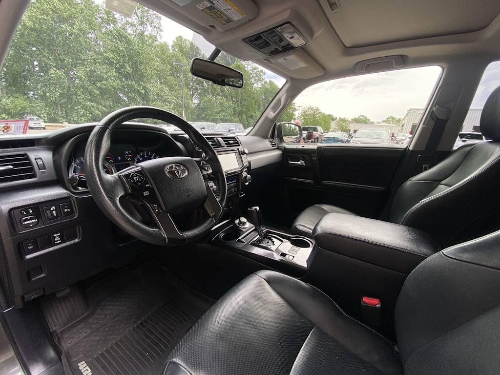 Thumbnail: 2019 Toyota 4Runner - 8