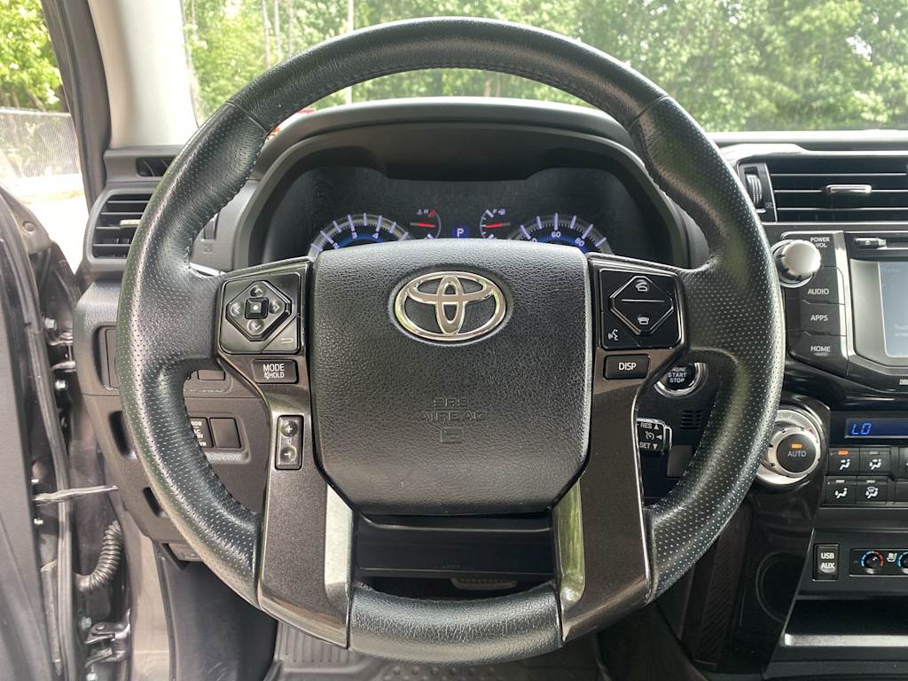 Thumbnail: 2019 Toyota 4Runner - 12