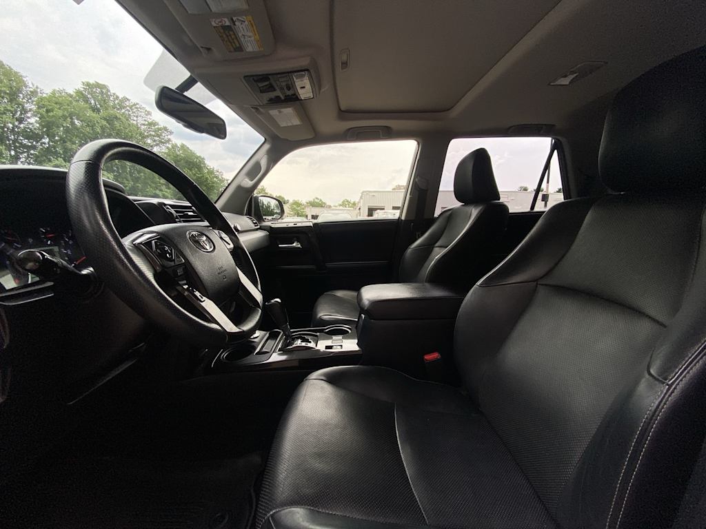 Thumbnail: 2019 Toyota 4Runner - 9