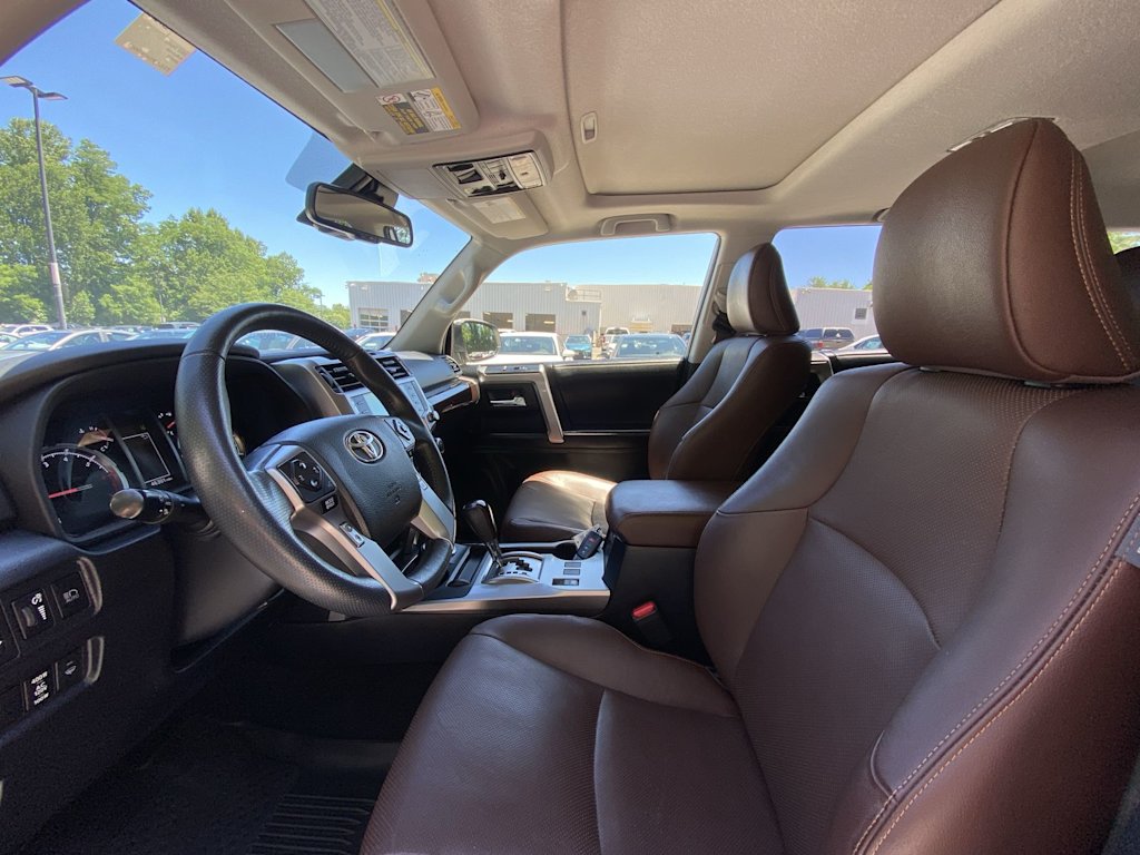 Thumbnail: 2022 Toyota 4Runner - 7