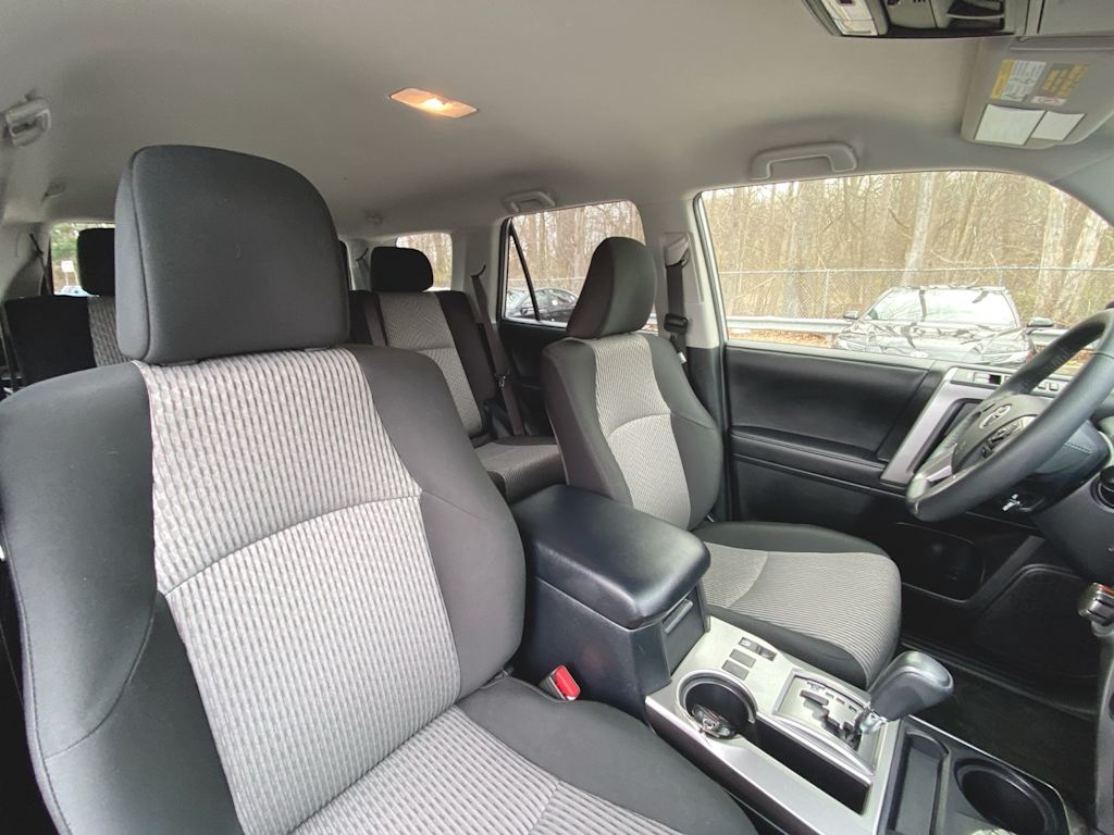 2024 Toyota 4Runner SR5 27