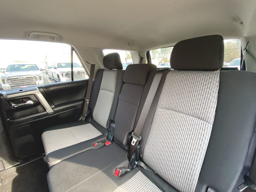 2024 Toyota 4Runner SR5 7