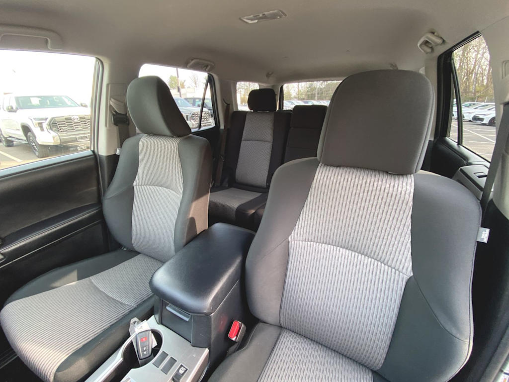 2024 Toyota 4Runner SR5 6
