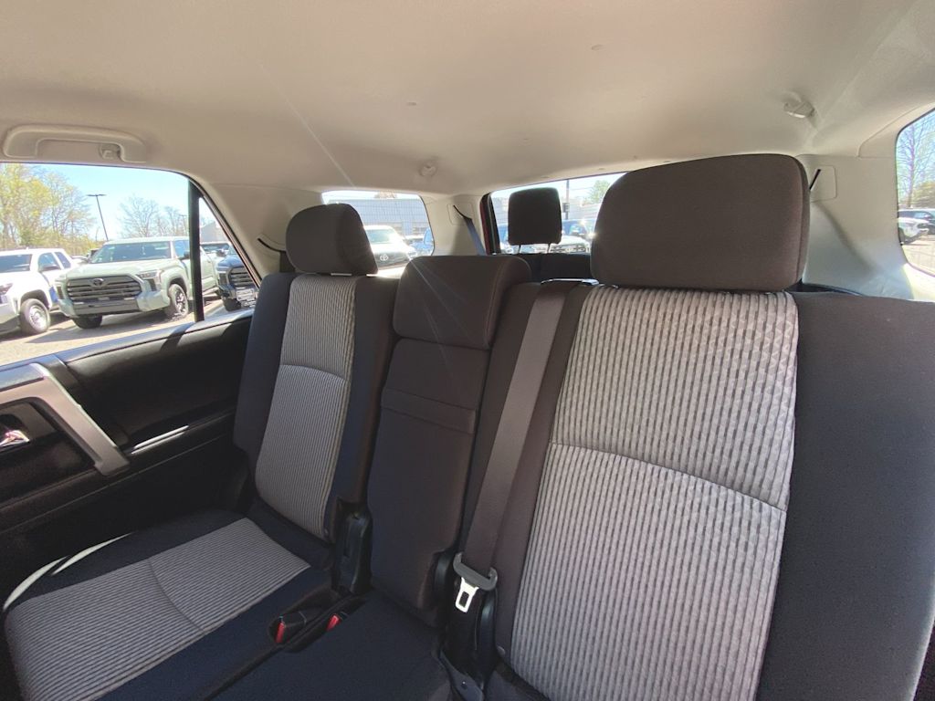2024 Toyota 4Runner SR5 10