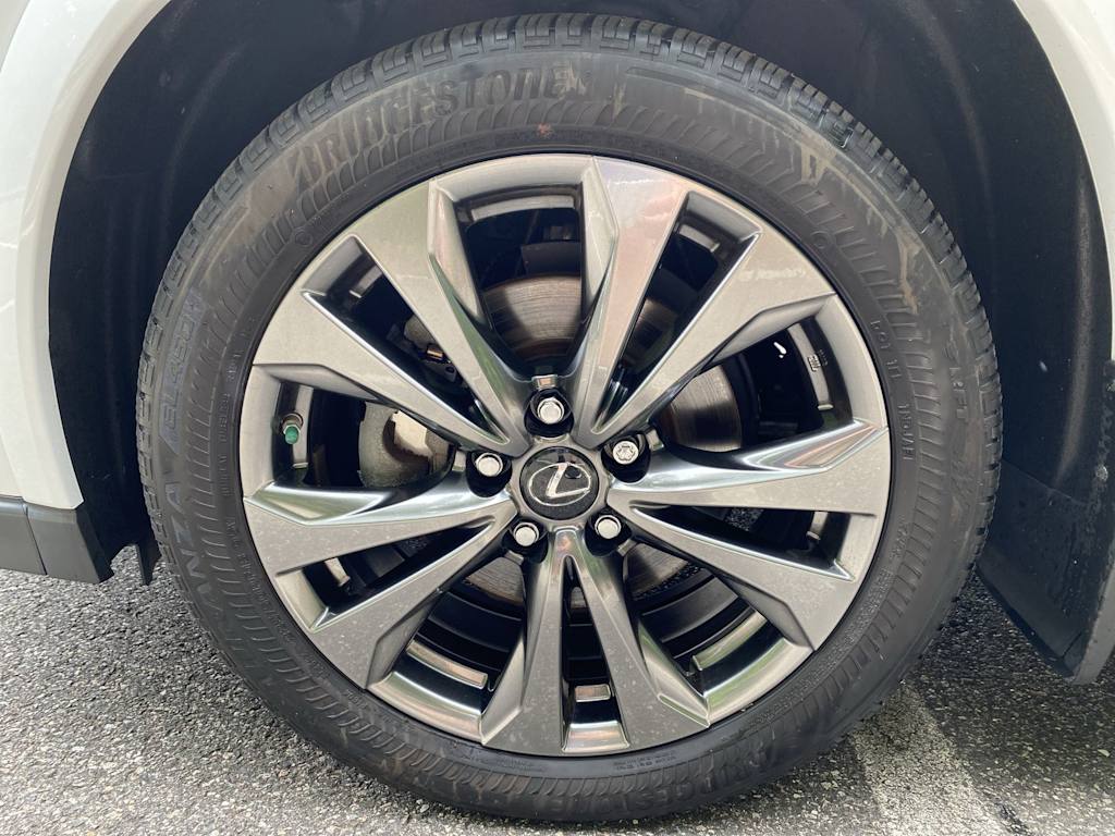 Thumbnail: 2023 Lexus UX - 7
