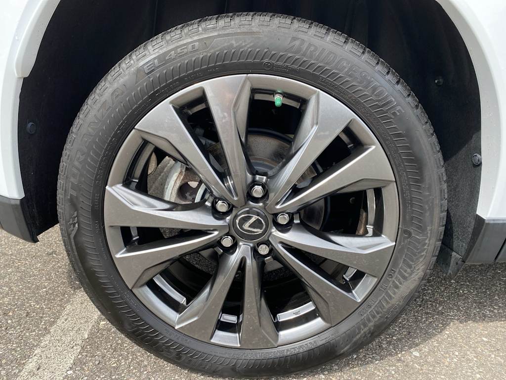 Thumbnail: 2023 Lexus UX - 26