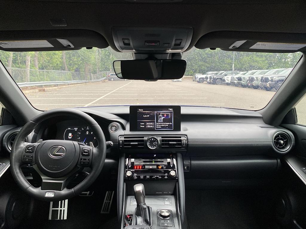 Thumbnail: 2025 Lexus ES - 2