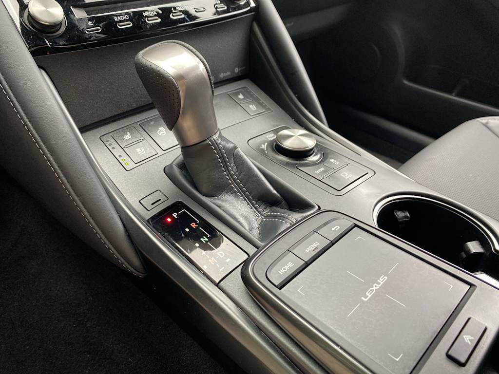 Thumbnail: 2025 Lexus ES - 16
