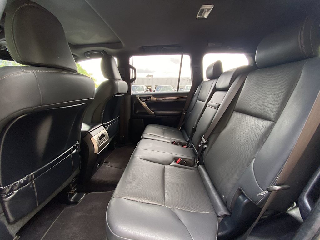 Thumbnail: 2020 Lexus GX - 12
