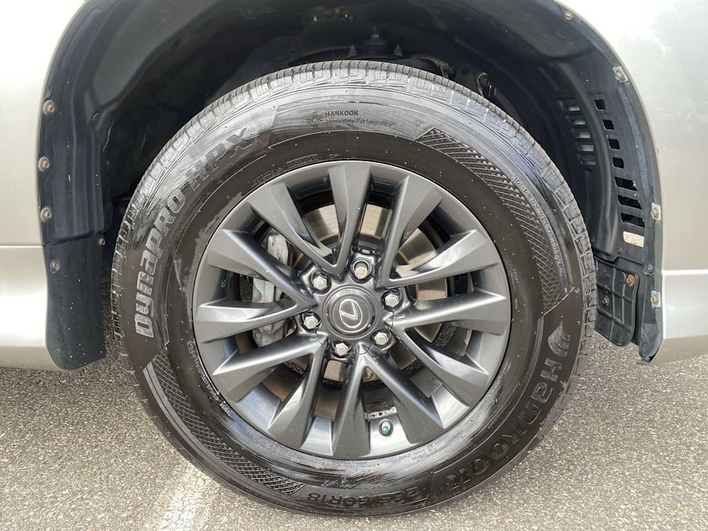 Thumbnail: 2020 Lexus GX - 29