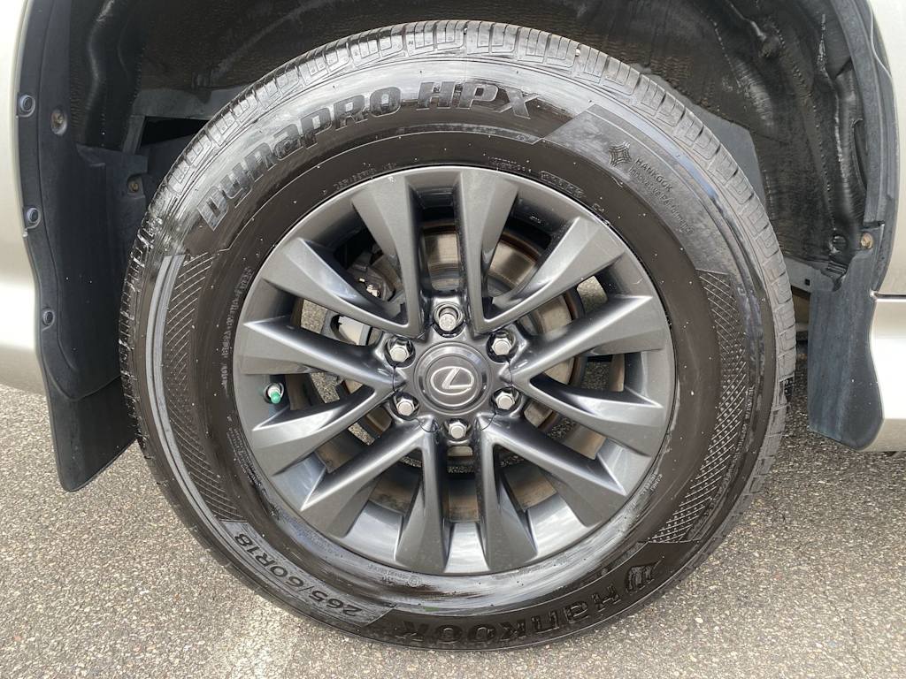 Thumbnail: 2020 Lexus GX - 28