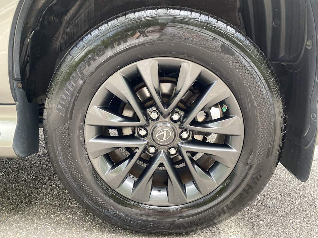 Thumbnail: 2020 Lexus GX - 27