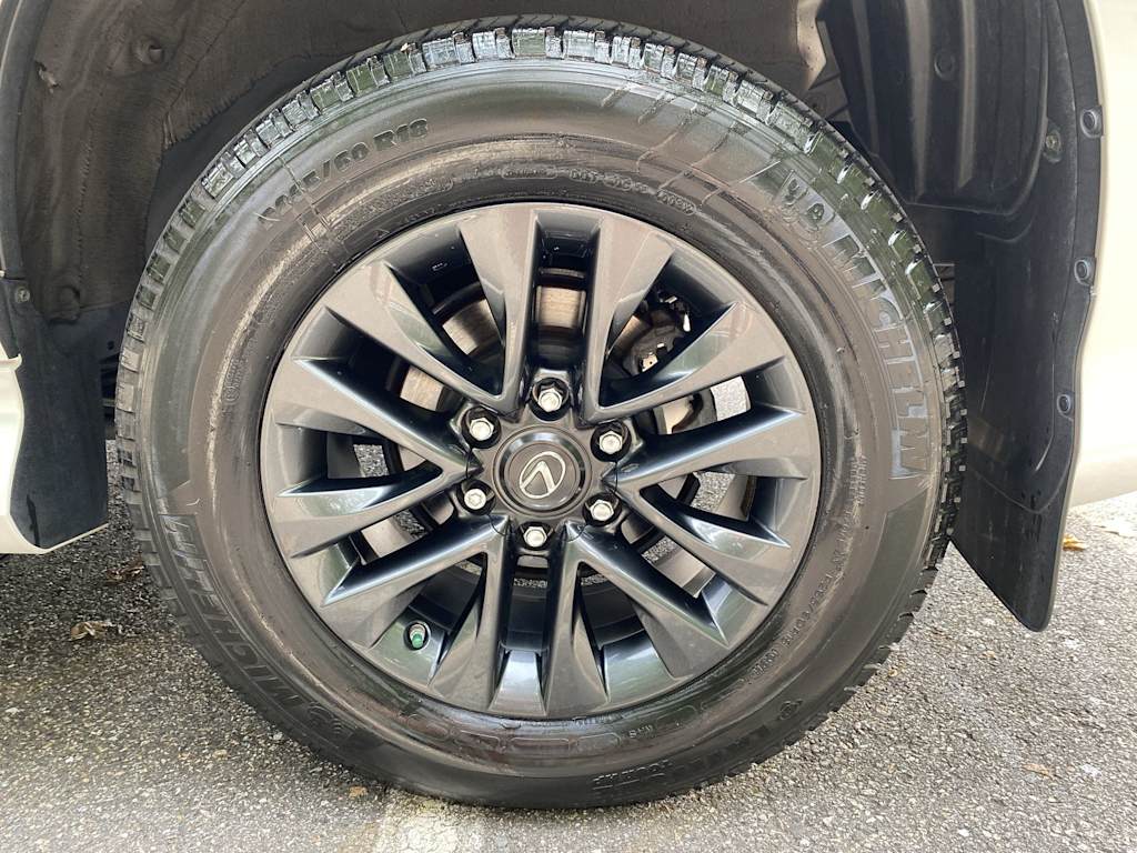 Thumbnail: 2023 Lexus GX - 23
