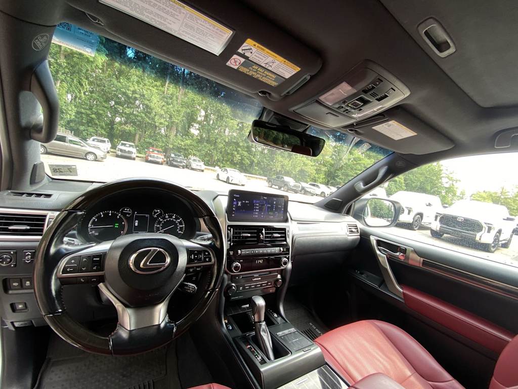Thumbnail: 2023 Lexus GX - 9