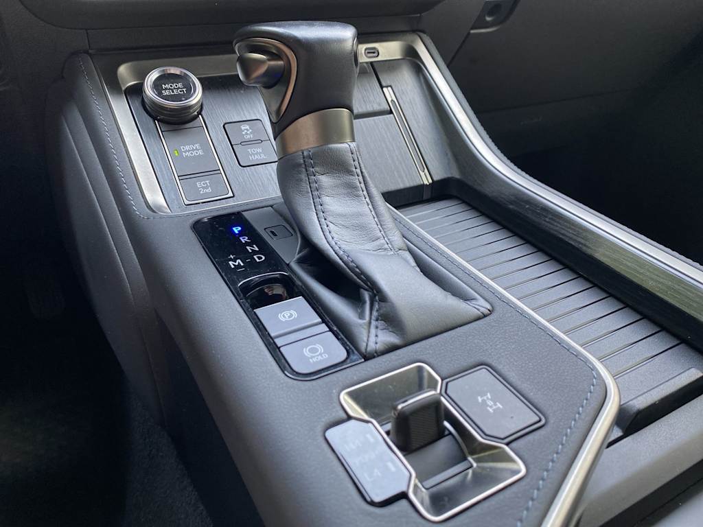 Thumbnail: 2024 Lexus ES - 15