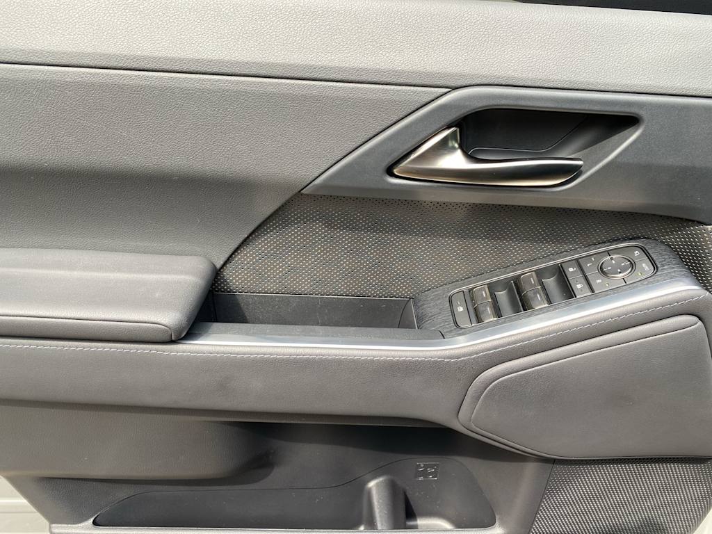 Thumbnail: 2024 Lexus ES - 27