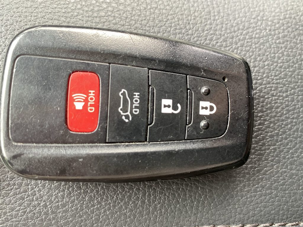 Thumbnail: 2019 Toyota RAV4 - 18