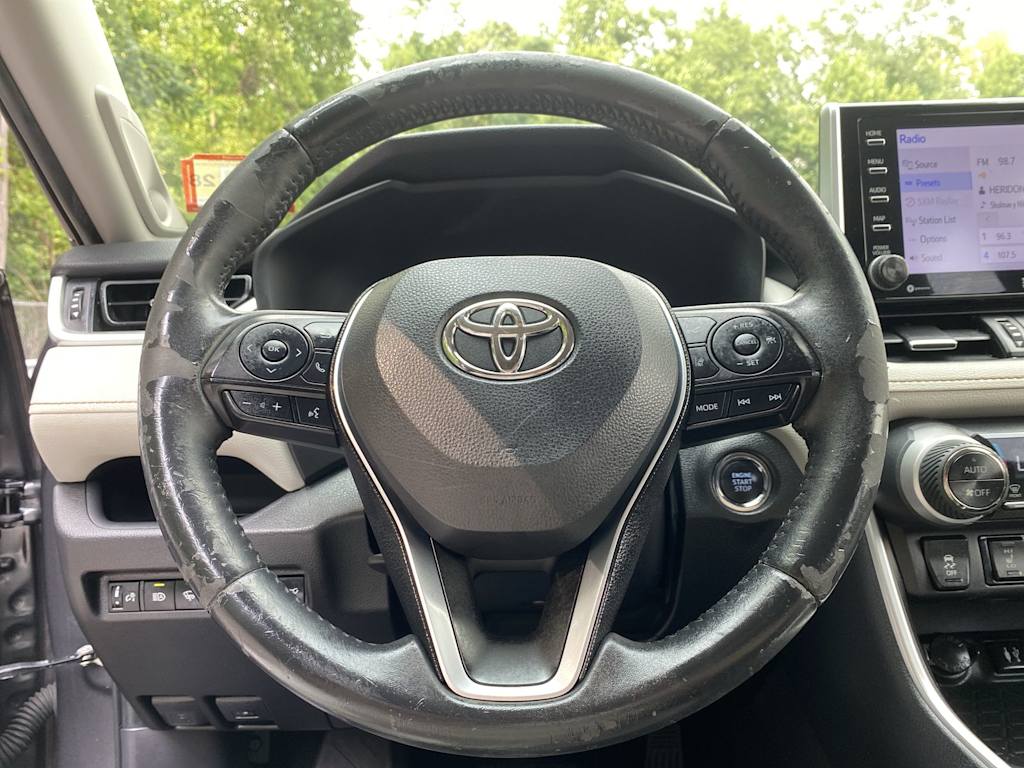 Thumbnail: 2019 Toyota RAV4 - 13