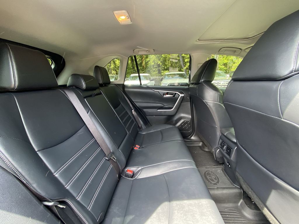 Thumbnail: 2021 Toyota RAV4 - 26