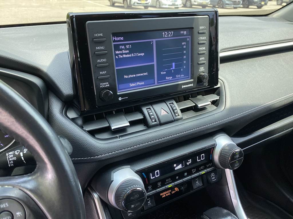 Thumbnail: 2021 Toyota RAV4 - 12