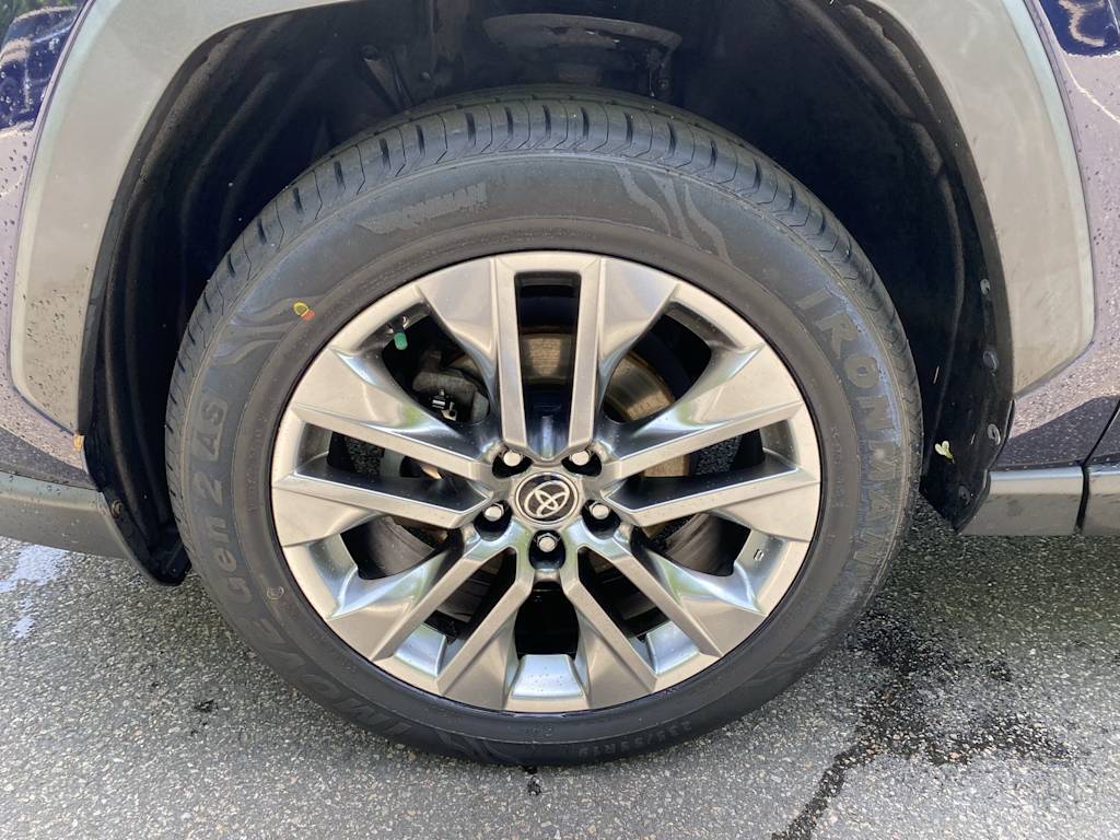 Thumbnail: 2021 Toyota RAV4 - 6