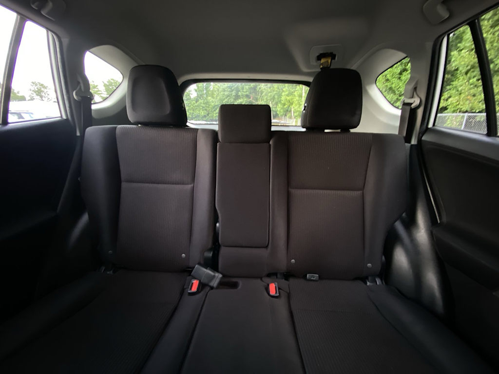Thumbnail: 2017 Toyota RAV4 - 33