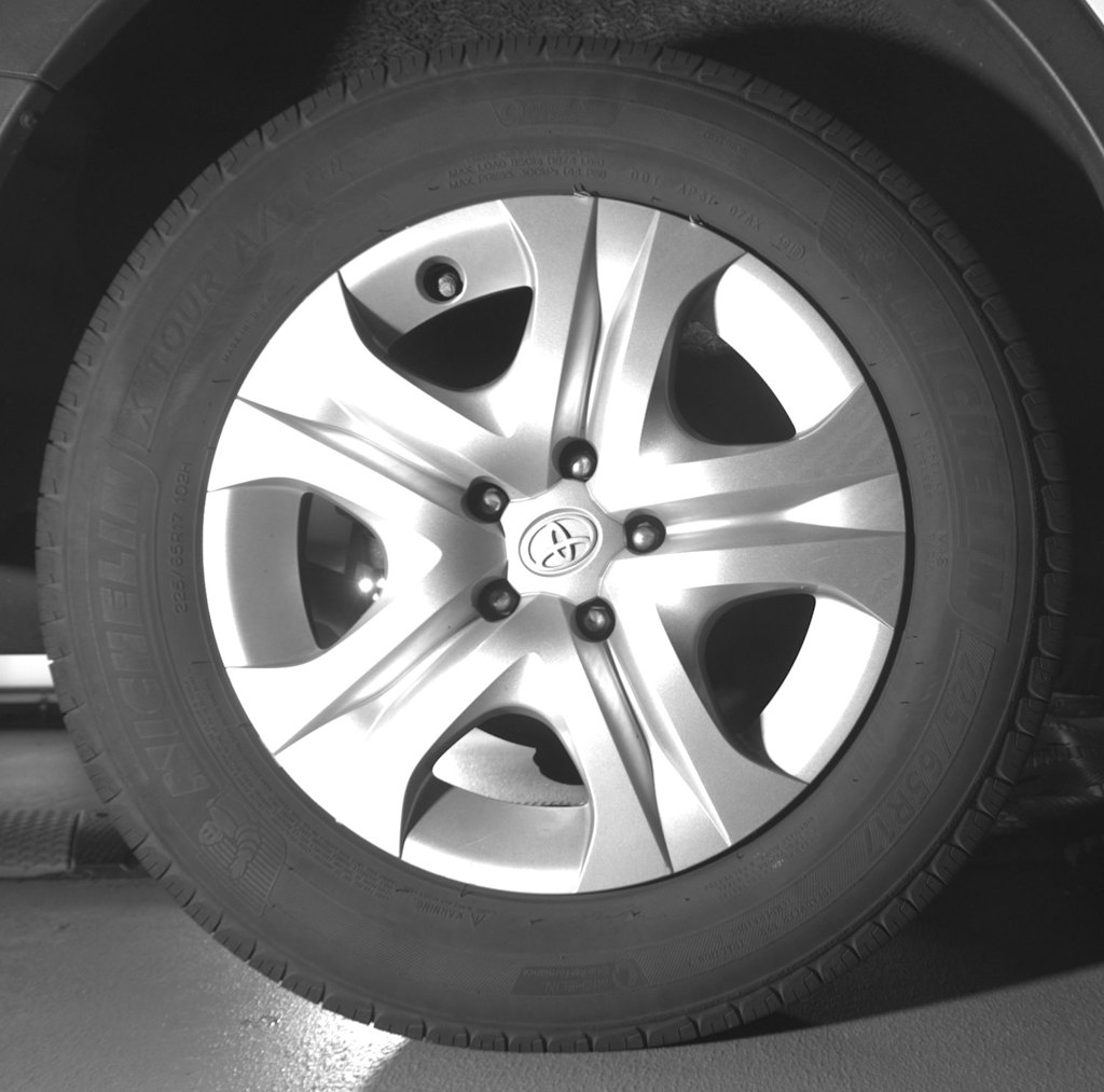 Thumbnail: 2014 Toyota RAV4 - 34