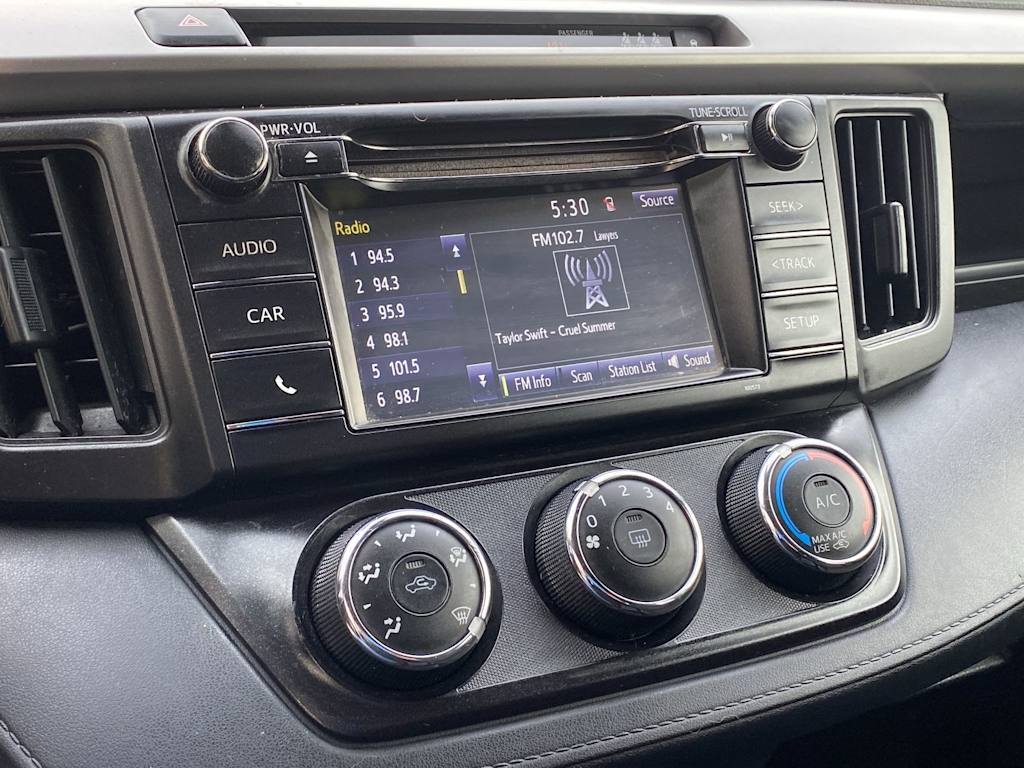 Thumbnail: 2017 Toyota RAV4 - 14