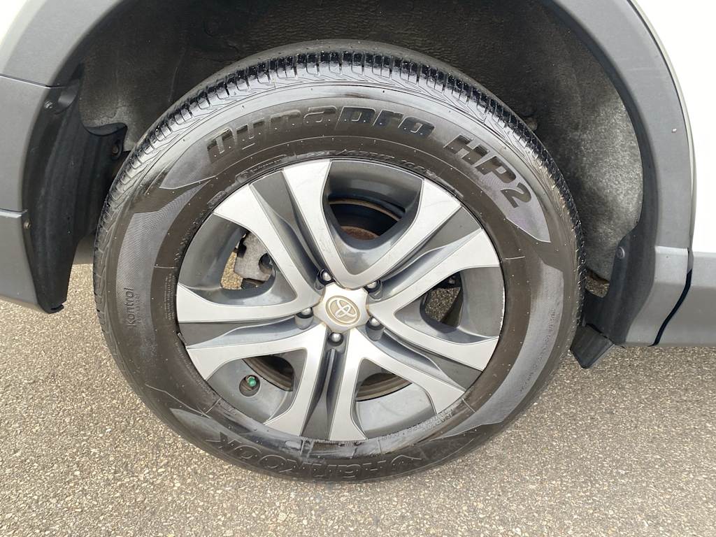 Thumbnail: 2017 Toyota RAV4 - 25