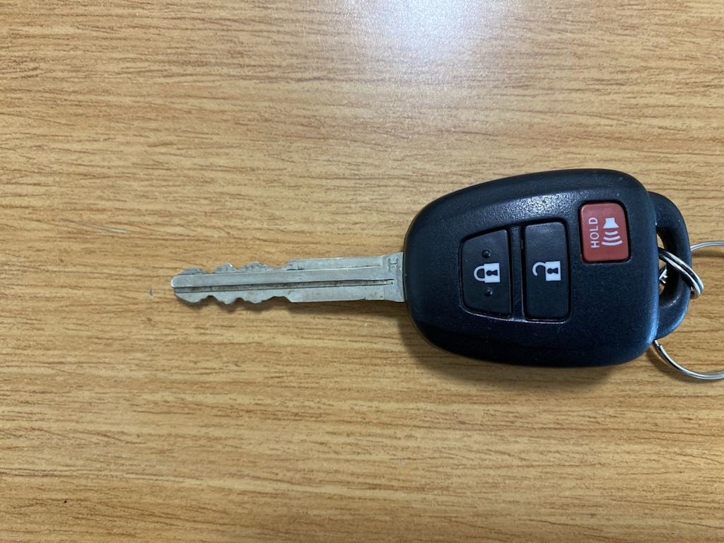 Thumbnail: 2017 Toyota RAV4 - 33