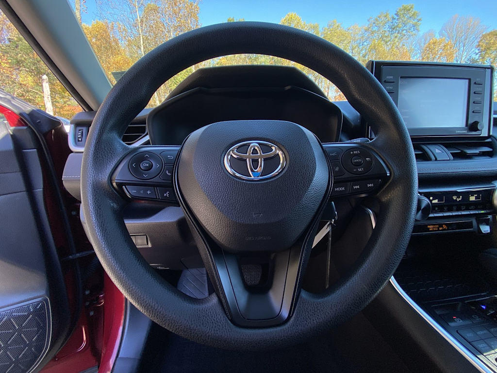 Thumbnail: 2022 Toyota RAV4 - 12