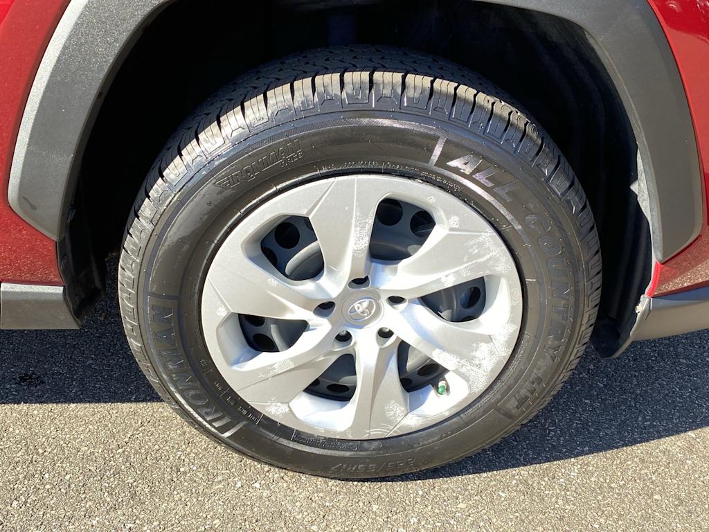 Thumbnail: 2022 Toyota RAV4 - 23