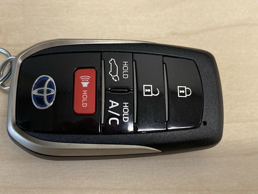 Thumbnail: 2021 Toyota RAV4 - 38