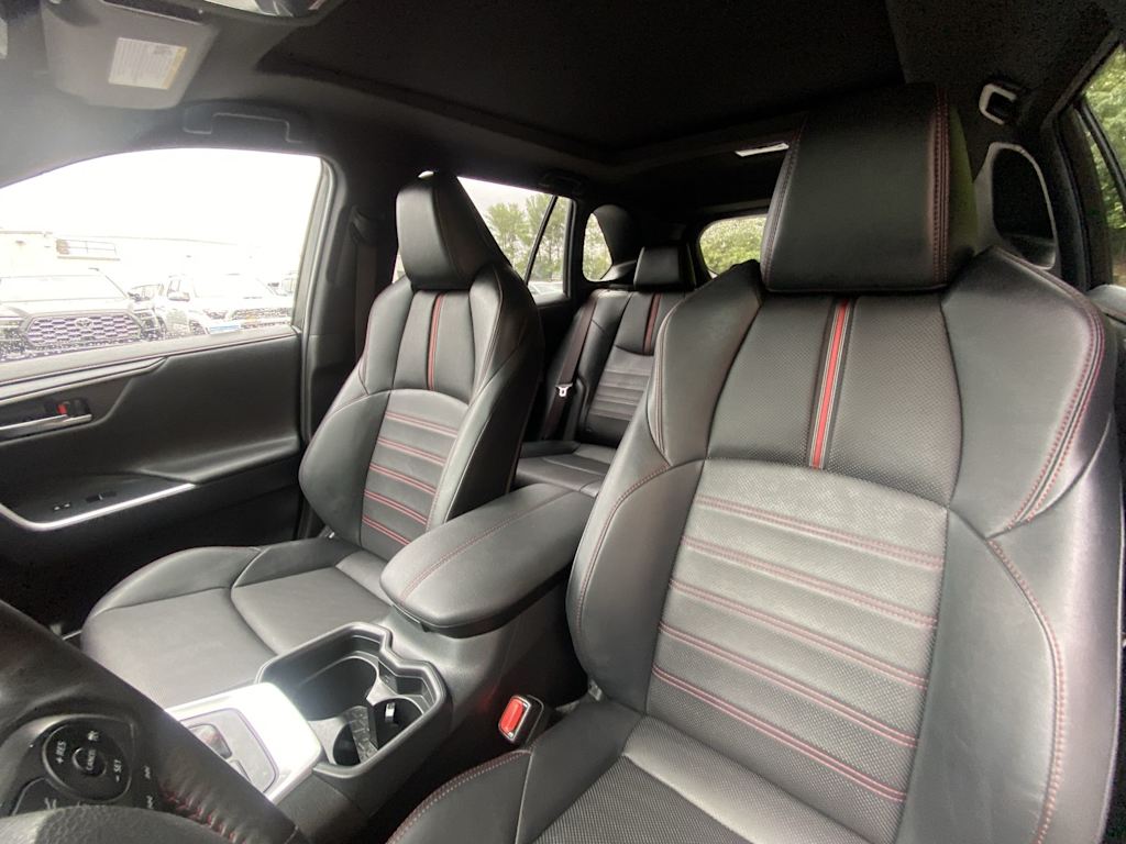 Thumbnail: 2021 Toyota RAV4 - 11