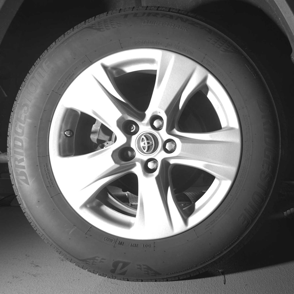 Thumbnail: 2019 Toyota RAV4 - 10