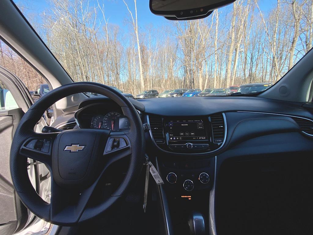 2021 Chevrolet Trax LT 2