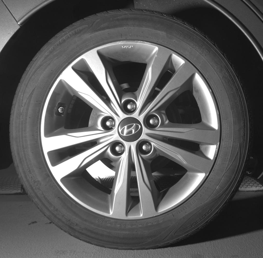 Thumbnail: 2017 Hyundai Elantra - 13