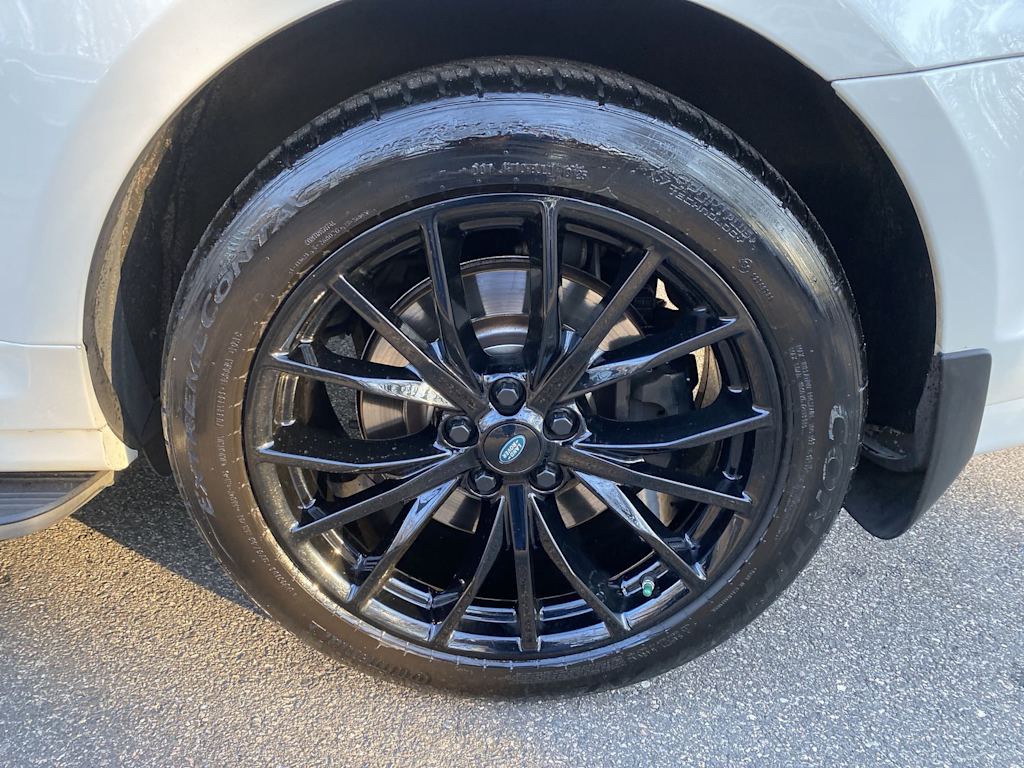 Thumbnail: 2020 Land Rover Range Rover Sport - 24