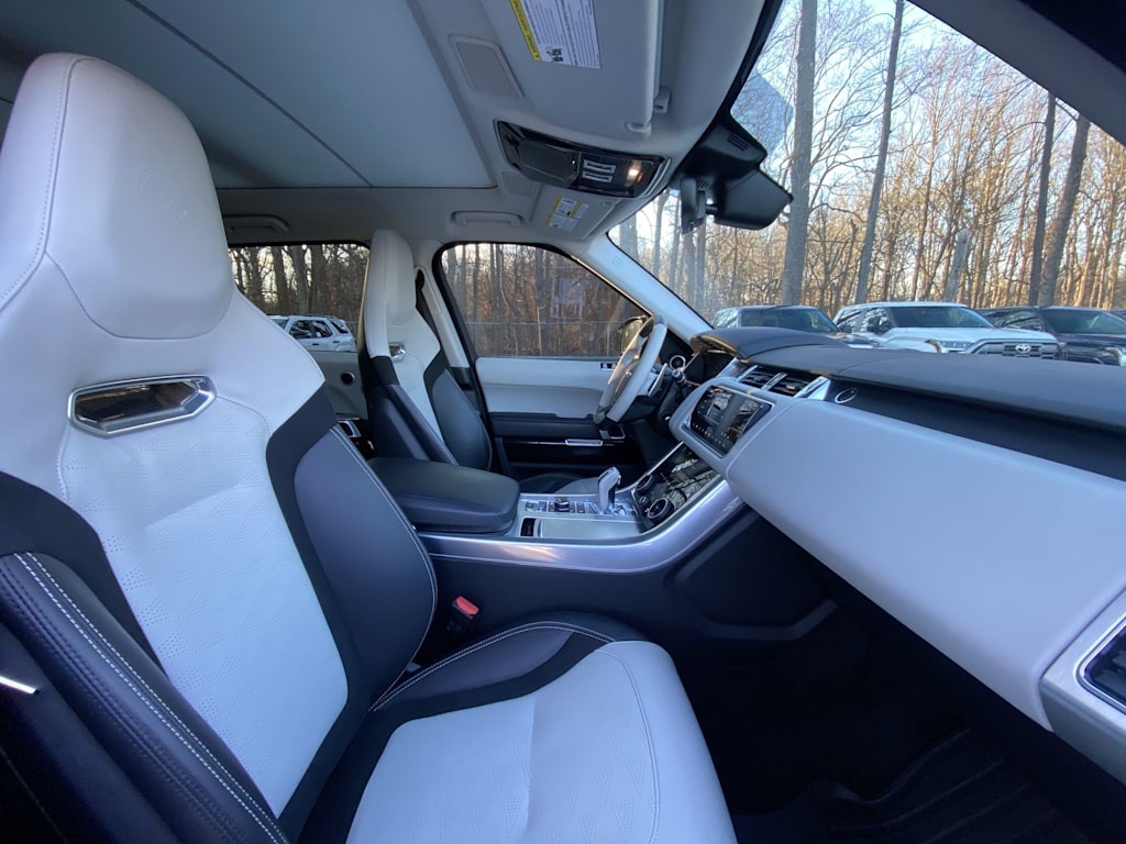 Thumbnail: 2020 Land Rover Range Rover Sport - 29