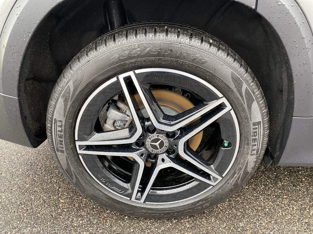 Thumbnail: 2021 Mercedes-Benz GLB - 27