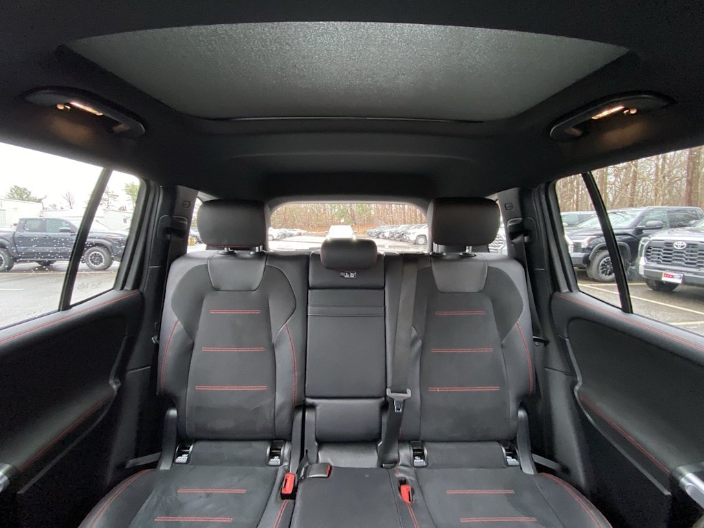 Thumbnail: 2021 Mercedes-Benz GLB - 34