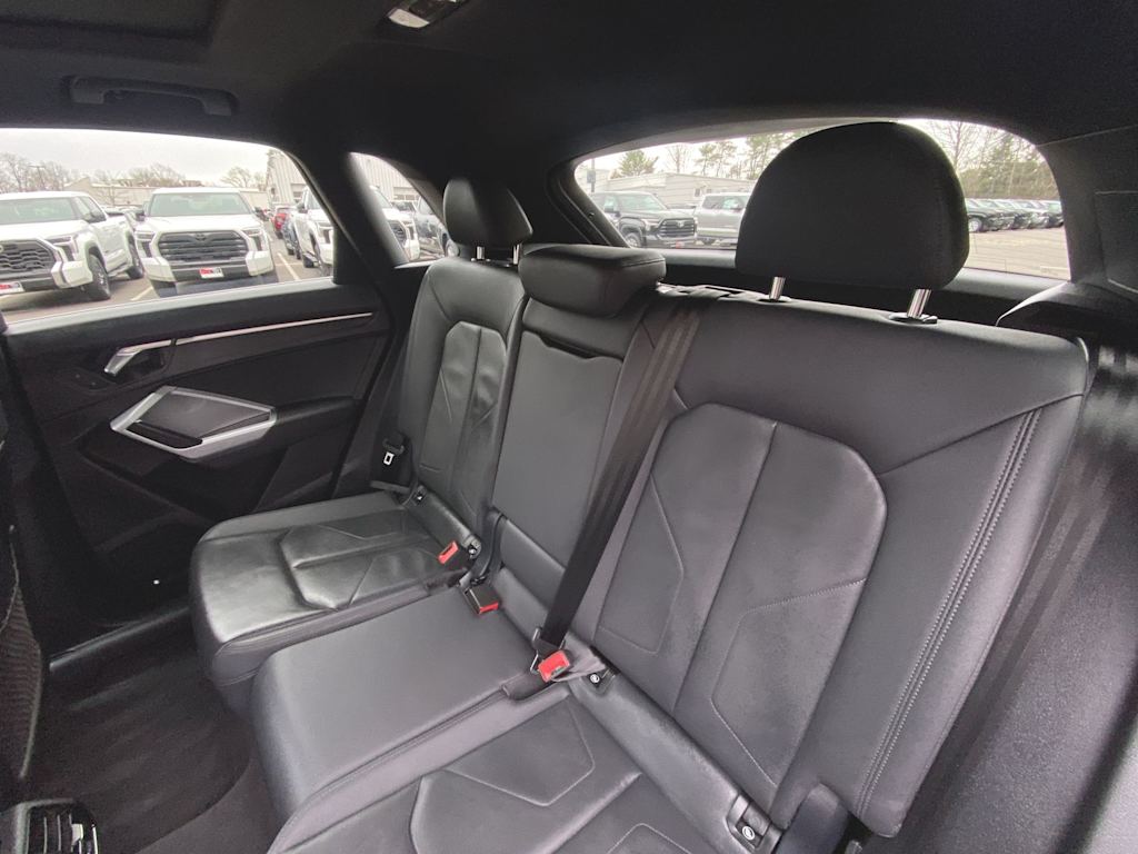2024 Audi Q3 Premium 9