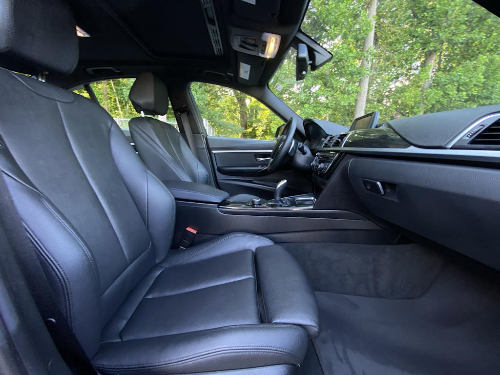 Thumbnail: 2018 BMW 3 Series - 30