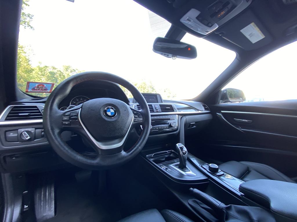 Thumbnail: 2018 BMW 3 Series - 9